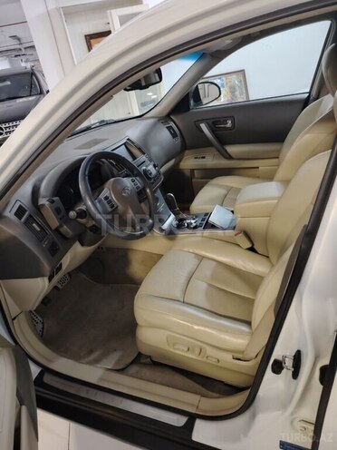 Infiniti FX35 2008, 300,000 km - 3.5 l - Yevlax