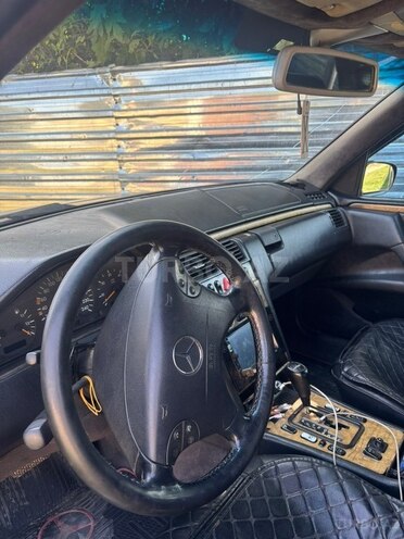 Mercedes E 220 1998, 100,000 km - 2.2 l - Oğuz