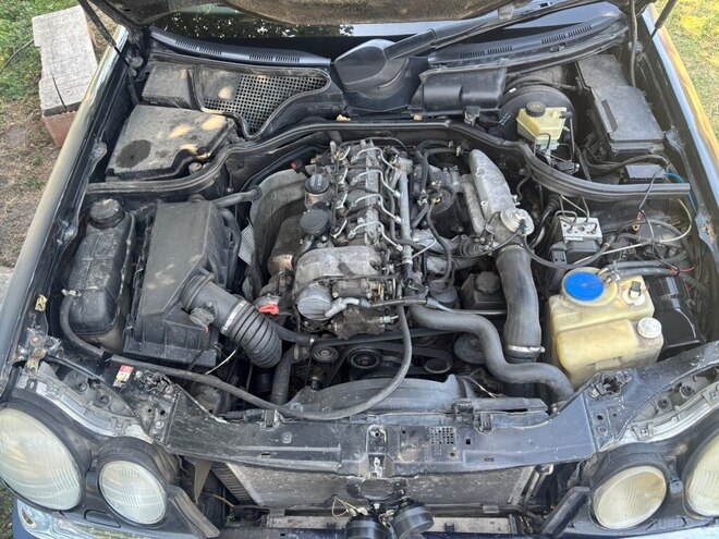 Mercedes E 220 1998, 100,000 km - 2.2 l - Oğuz