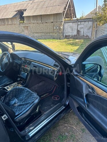 Mercedes E 220 1998, 100,000 km - 2.2 l - Oğuz