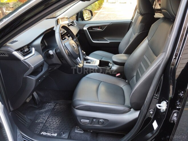 Toyota RAV4 2025, 15,000 km - 2.5 l - Bakı