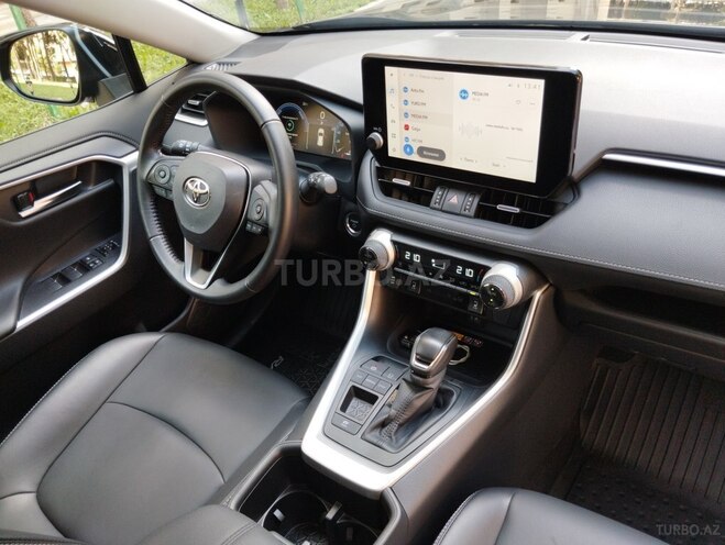 Toyota RAV4 2025, 15,000 km - 2.5 l - Bakı