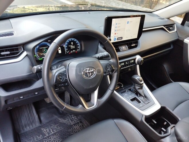 Toyota RAV4 2025, 15,000 km - 2.5 l - Bakı