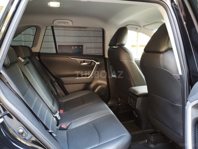 Toyota RAV4 2025, 15,000 km - 2.5 l - Bakı