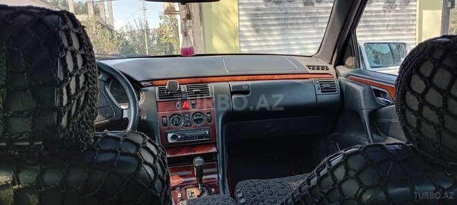 Mercedes E 220 1998, 749,734 km - 2.2 л - Sumqayıt