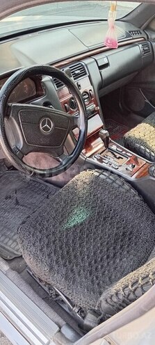 Mercedes E 220 1998, 749,734 km - 2.2 л - Sumqayıt
