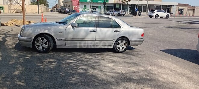 Mercedes E 220 1998, 749,734 km - 2.2 л - Sumqayıt
