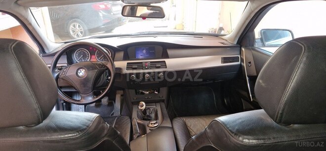 BMW 520 2003, 255,000 km - 2.2 l - Gəncə