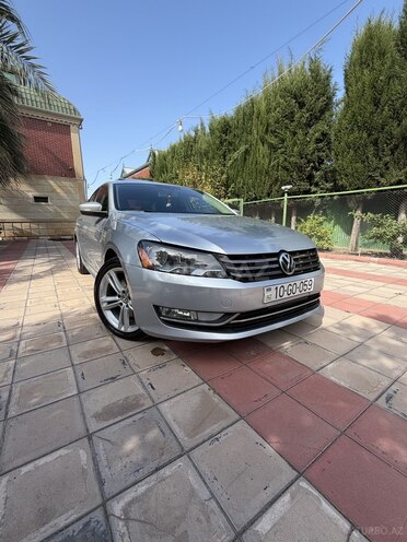 Volkswagen Passat (North America) 2015, 182,000 km - 1.8 l - Tərtər