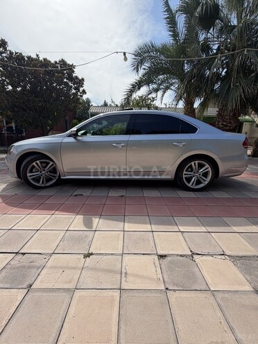 Volkswagen Passat (North America) 2015, 182,000 km - 1.8 l - Tərtər