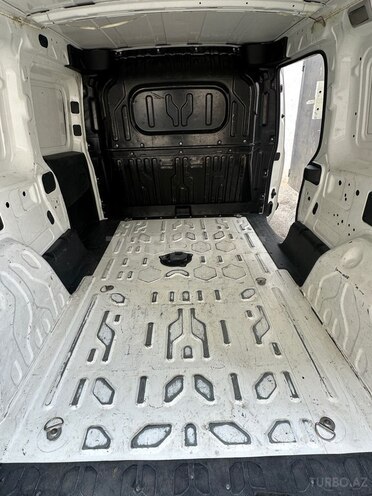 Fiat Doblo 2015, 293,440 km - 1.4 l - Bakı