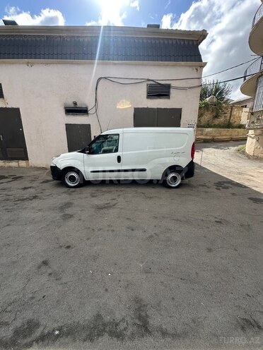 Fiat Doblo 2015, 293,440 km - 1.4 l - Bakı