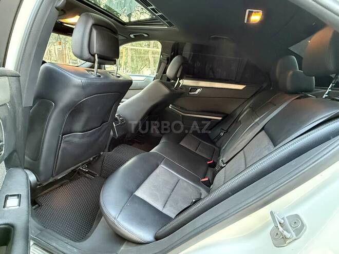 Mercedes E 200 2010, 187,326 km - 1.8 l - Sumqayıt