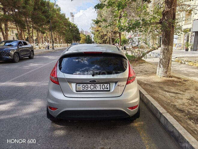 Ford Fiesta 2012, 219,000 km - 1.6 l - Bakı