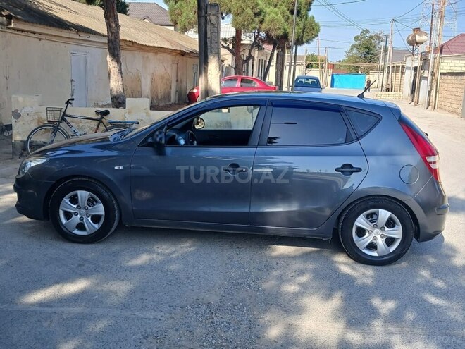 Hyundai i30 2009, 330,000 km - 1.4 л - Bakı