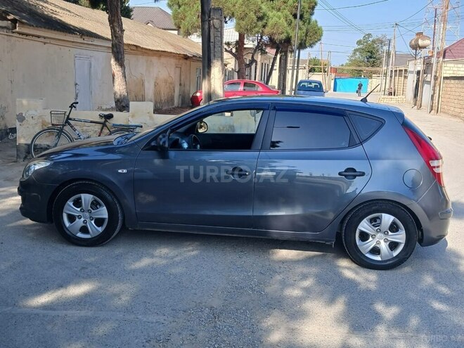 Hyundai i30 2009, 330,000 km - 1.4 л - Bakı