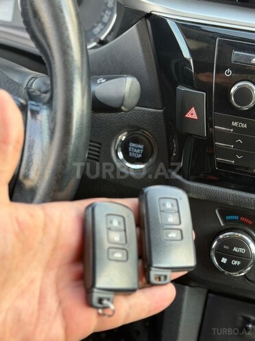 Toyota Corolla 2014, 190,000 km - 1.6 l - Bakı