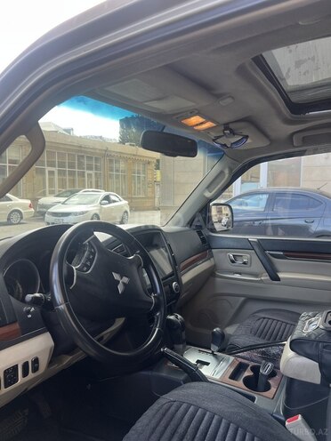 Mitsubishi Pajero 2007, 302,000 km - 3.0 л - Bakı