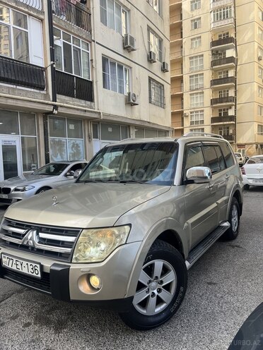 Mitsubishi Pajero 2007, 302,000 km - 3.0 л - Bakı