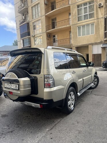 Mitsubishi Pajero 2007, 302,000 km - 3.0 л - Bakı
