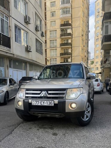 Mitsubishi Pajero 2007, 302,000 km - 3.0 л - Bakı
