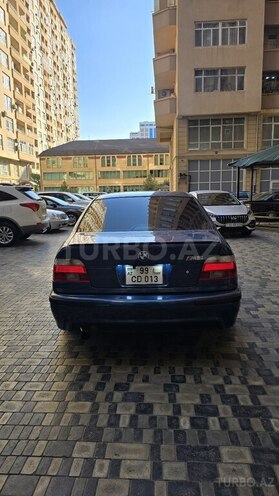 BMW 525 2001, 270,000 km - 2.5 l - Bakı