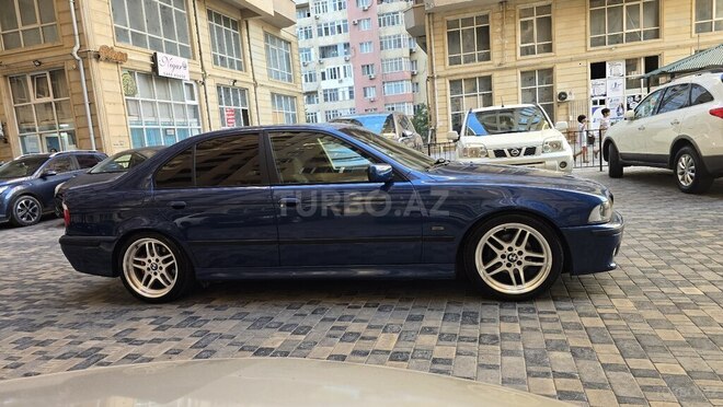 BMW 525 2001, 270,000 km - 2.5 l - Bakı