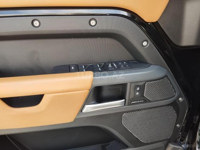 Land Rover Defender 2023, 56,500 km - 3.0 l - Bakı