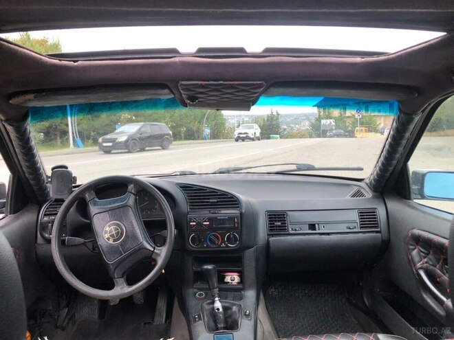 BMW 316 1993, 325,006 km - 1.6 l - Qusar