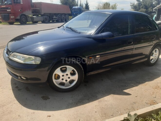 Opel Vectra 1999, 426,636 km - 1.8 l - Qazax