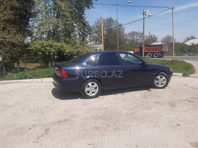 Opel Vectra 1999, 426,636 km - 1.8 l - Qazax