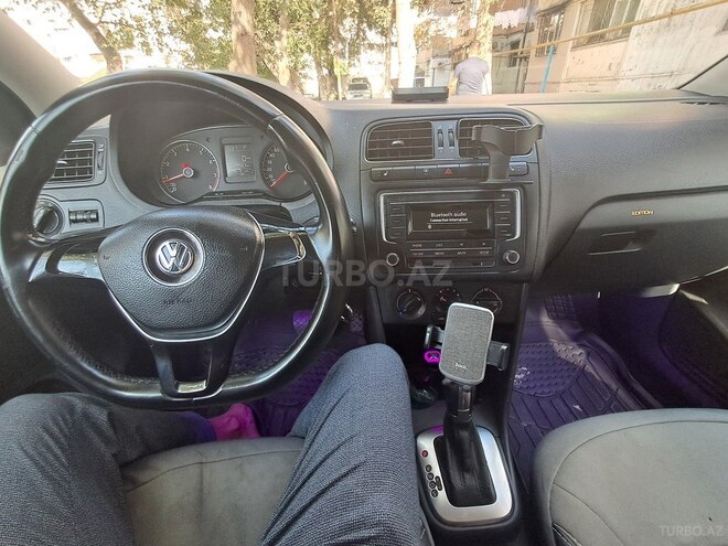 Volkswagen Polo 2017, 179,563 km - 1.6 l - Bakı