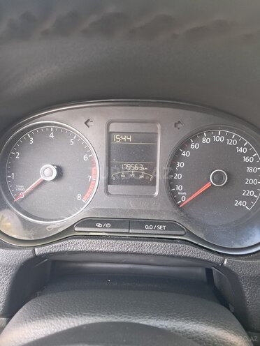 Volkswagen Polo 2017, 179,563 km - 1.6 l - Bakı