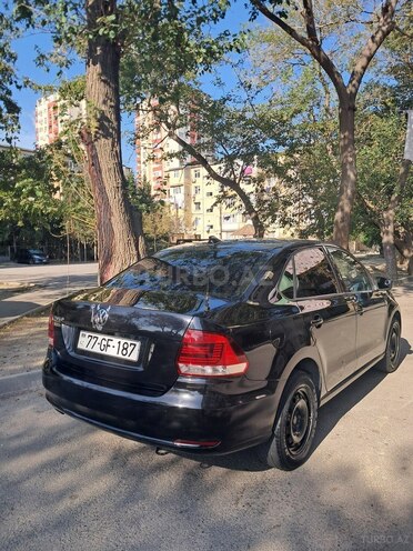 Volkswagen Polo 2017, 179,563 km - 1.6 l - Bakı