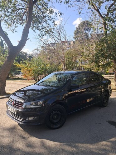 Volkswagen Polo 2017, 179,563 km - 1.6 l - Bakı