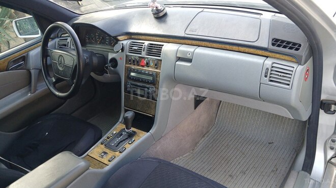 Mercedes E 230 1996, 400,000 km - 2.3 l - Xaçmaz