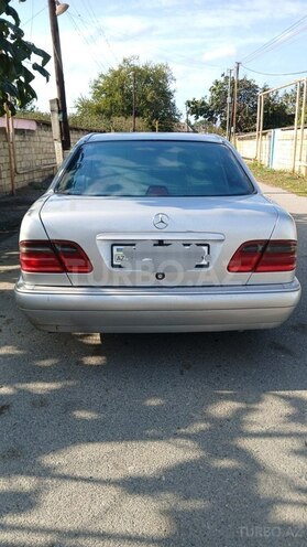 Mercedes E 230 1996, 400,000 km - 2.3 l - Xaçmaz