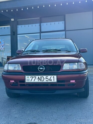 Opel Astra 1995, 372,000 km - 1.6 l - Bakı