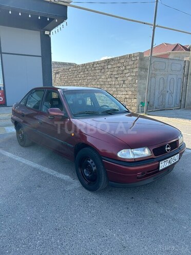 Opel Astra 1995, 372,000 km - 1.6 l - Bakı