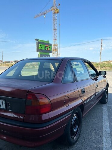 Opel Astra 1995, 372,000 km - 1.6 l - Bakı