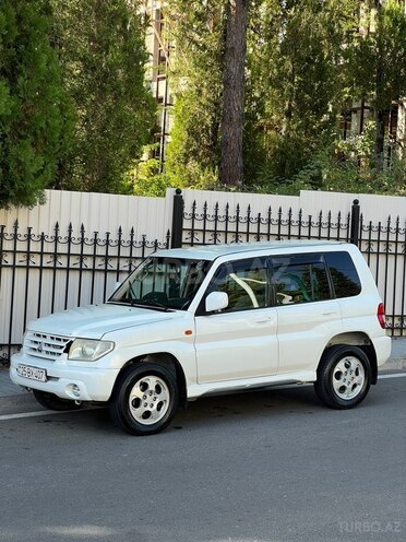 Mitsubishi Pajero io 2002, 279,000 km - 2.0 l - Oğuz