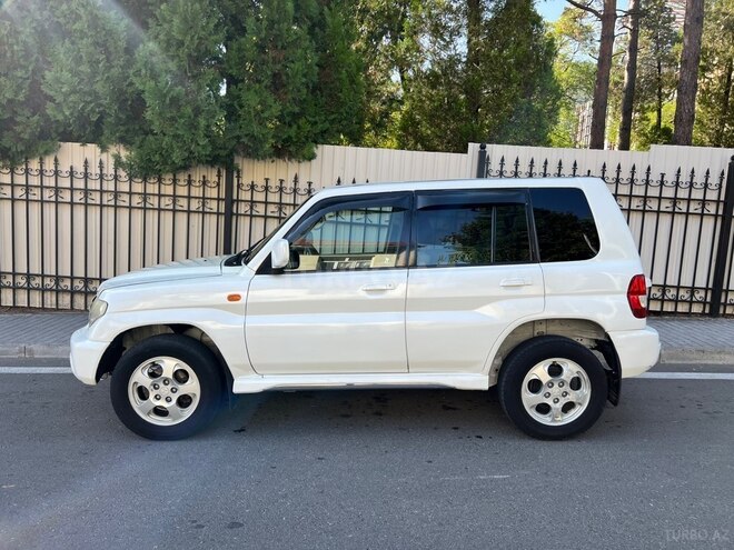 Mitsubishi Pajero io 2002, 279,000 km - 2.0 l - Oğuz