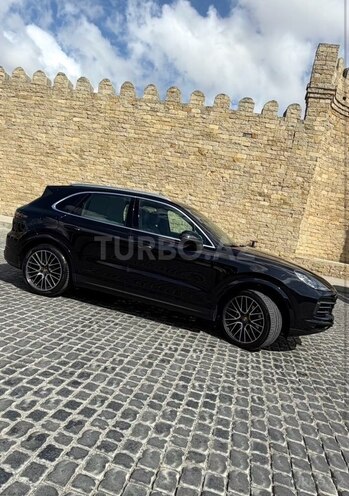 Porsche Cayenne 2018, 84,000 km - 3.0 l - Bakı