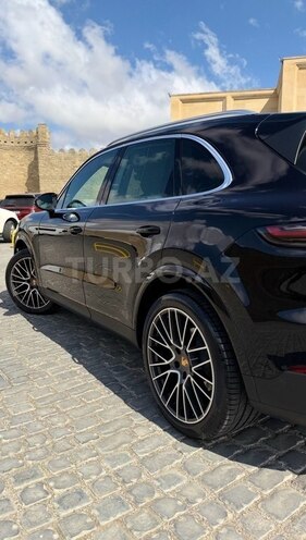 Porsche Cayenne 2018, 84,000 km - 3.0 l - Bakı