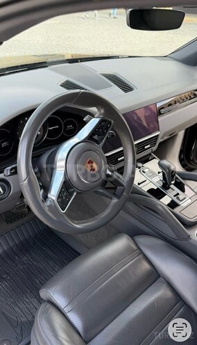 Porsche Cayenne 2018, 84,000 km - 3.0 l - Bakı