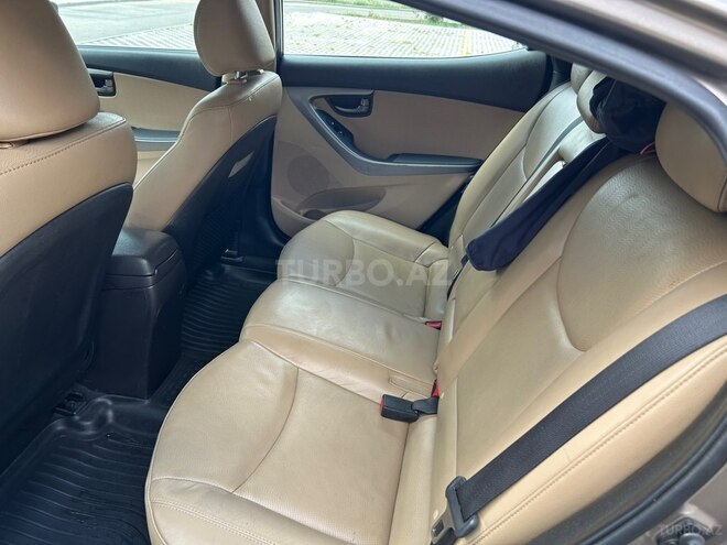 Hyundai Elantra 2013, 194,731 km - 1.8 л - Bakı