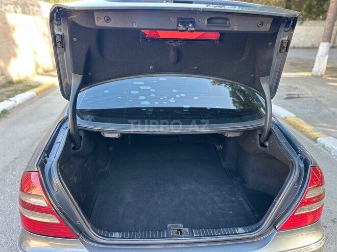Mercedes E 200 2006, 300,000 km - 1.8 л - Sumqayıt