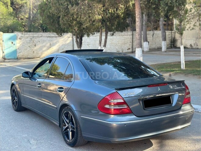 Mercedes E 200 2006, 300,000 km - 1.8 л - Sumqayıt