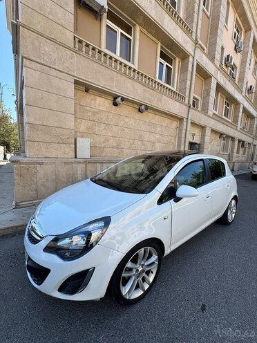 Opel Corsa 2014, 250,000 km - 1.4 l - Naxçıvan