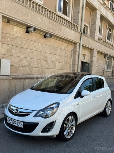 Opel Corsa 2014, 250,000 km - 1.4 l - Naxçıvan
